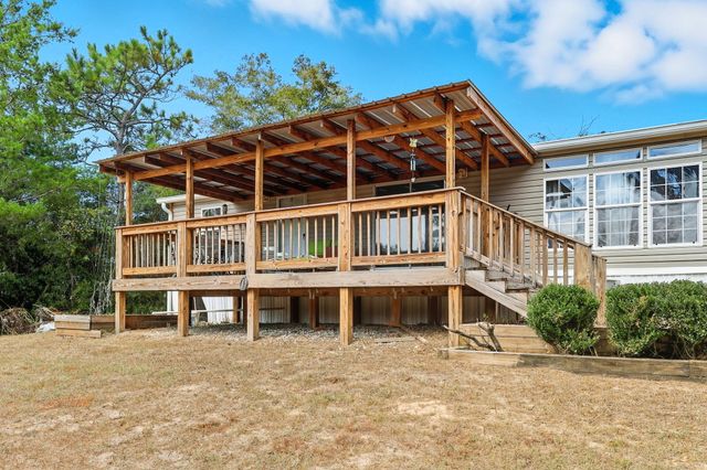 362 Schubert Circle, Defuniak Springs, FL 32433