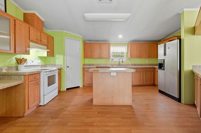 362 Schubert Circle, Defuniak Springs, FL 32433