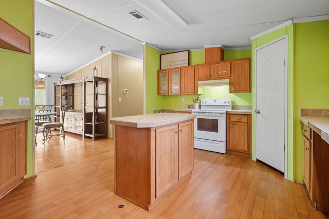 362 Schubert Circle, Defuniak Springs, FL 32433