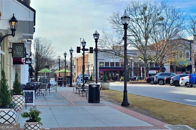 1622 Ahaluna Drive, Gainesville, GA 30501