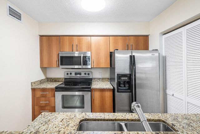 1001 Crystal Way M, Delray Beach, FL 33444