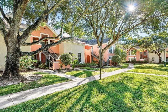 1001 Crystal Way M, Delray Beach, FL 33444