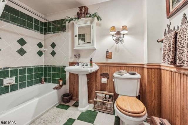 54 Hillside Rd, Sparta Twp., NJ 07871