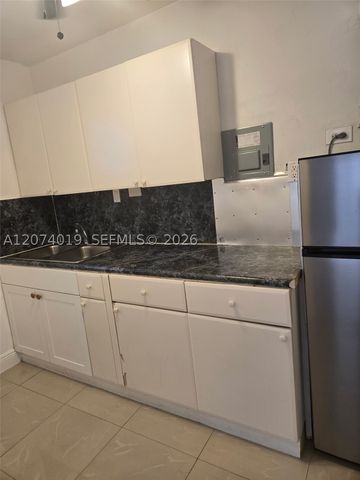 7785 SW 36th St Back, Miami, FL 33155