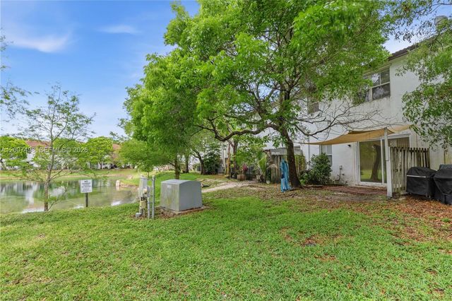 3166 NE 11th St, Homestead, FL 33033