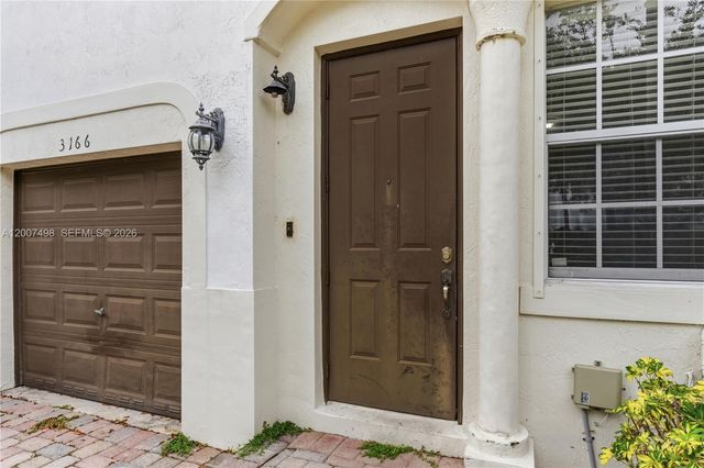 3166 NE 11th St, Homestead, FL 33033
