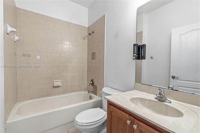 3166 NE 11th St, Homestead, FL 33033