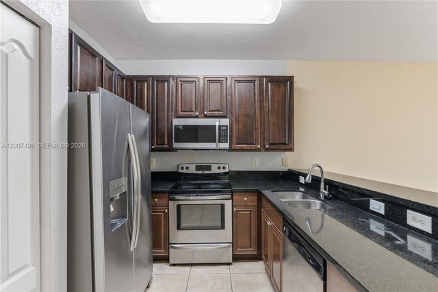 3166 NE 11th St, Homestead, FL 33033