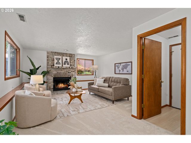 2233 Nw 159TH Pl, Beaverton, OR 97006