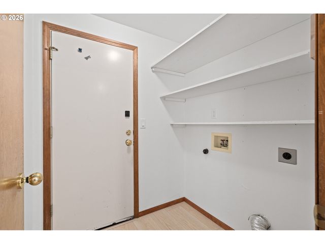2233 Nw 159TH Pl, Beaverton, OR 97006