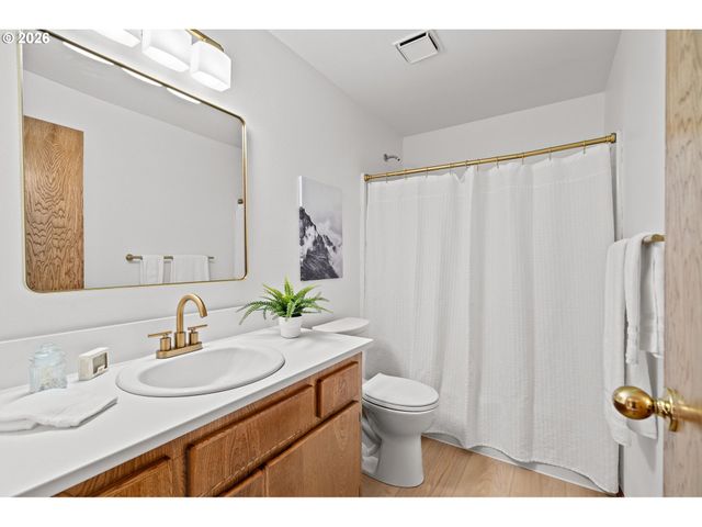 2233 Nw 159TH Pl, Beaverton, OR 97006