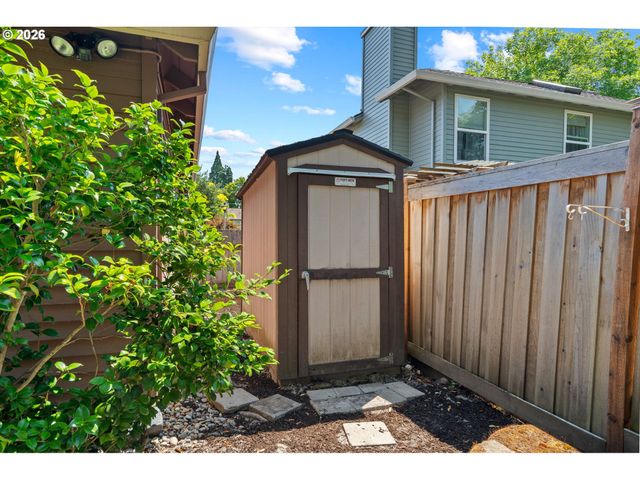 2233 Nw 159TH Pl, Beaverton, OR 97006