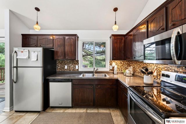 2739 N 127th Street, Omaha, NE 68164