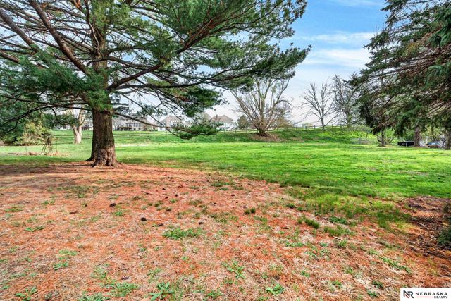 2739 N 127th Street, Omaha, NE 68164