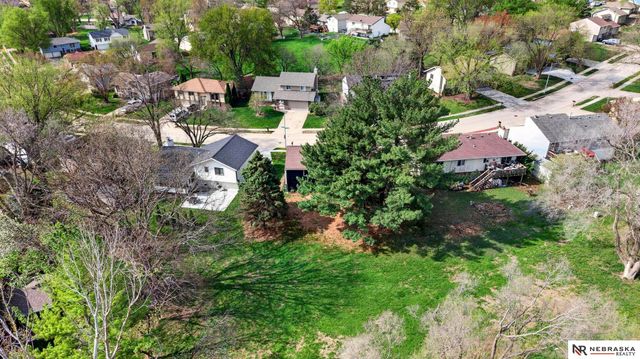 2739 N 127th Street, Omaha, NE 68164