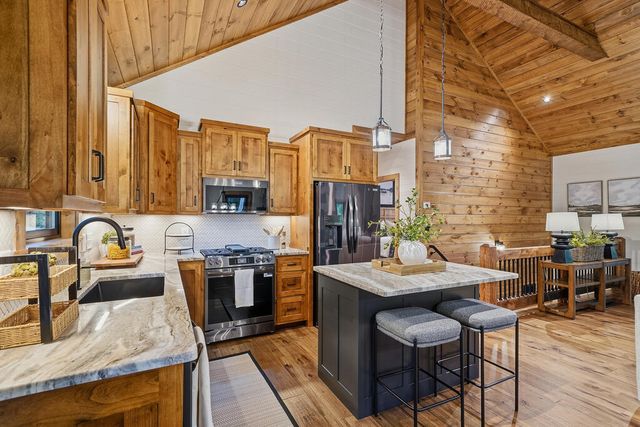 288 Hoot Owl Hill, Morganton, GA 30560