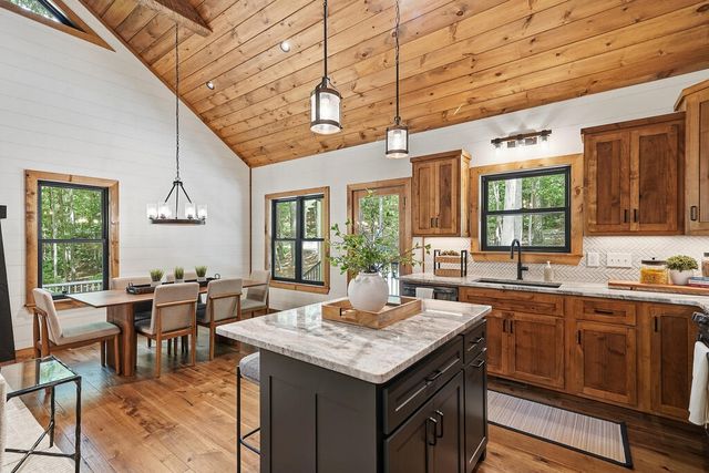 288 Hoot Owl Hill, Morganton, GA 30560