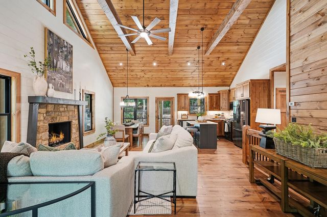 288 Hoot Owl Hill, Morganton, GA 30560