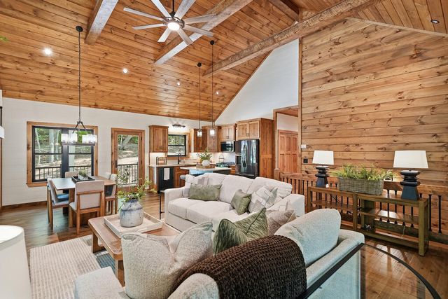 288 Hoot Owl Hill, Morganton, GA 30560