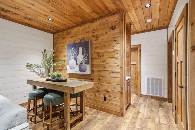 288 Hoot Owl Hill, Morganton, GA 30560