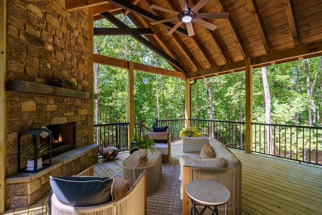 288 Hoot Owl Hill, Morganton, GA 30560