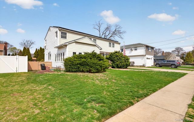 1710 Saint Marks Avenue, North Merrick, NY 11566