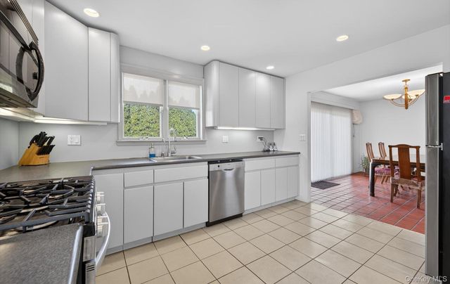 1710 Saint Marks Avenue, North Merrick, NY 11566