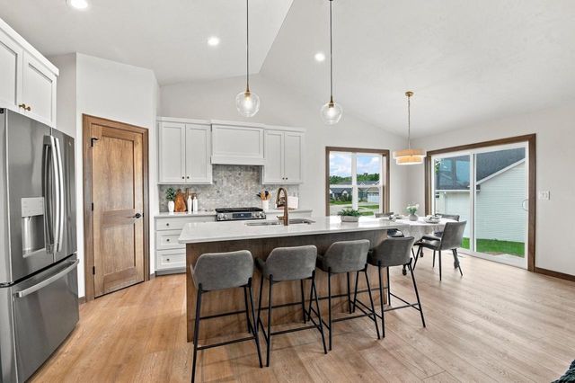 3577 BLACK SHEEP WAY, Green Bay, WI 54311