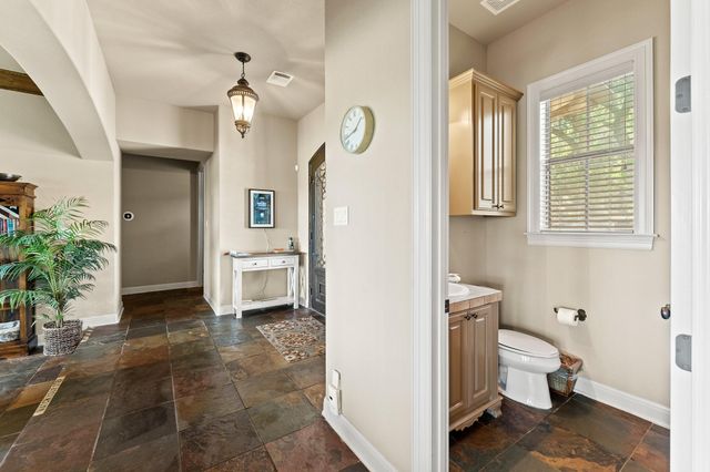 1017 Coventry RD, Spicewood, TX 78669
