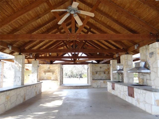 1017 Coventry RD, Spicewood, TX 78669