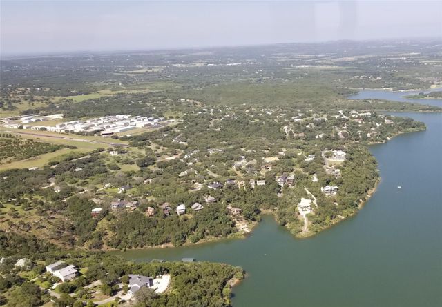 1017 Coventry RD, Spicewood, TX 78669
