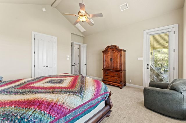 1017 Coventry RD, Spicewood, TX 78669