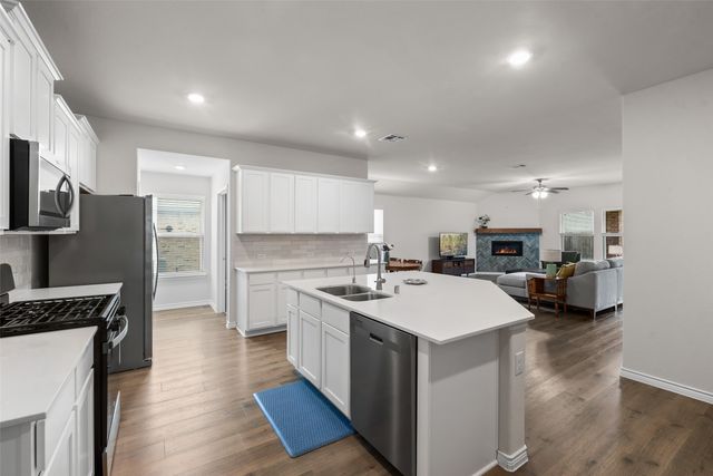 544 Spirehaven Drive, Fate, TX 75087