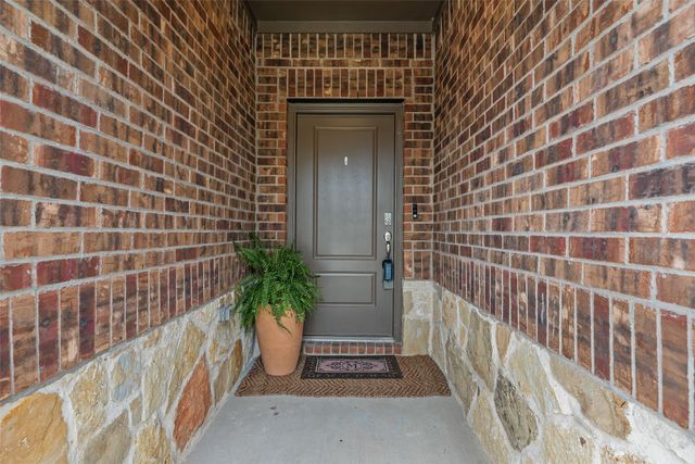 544 Spirehaven Drive, Fate, TX 75087