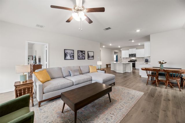 544 Spirehaven Drive, Fate, TX 75087