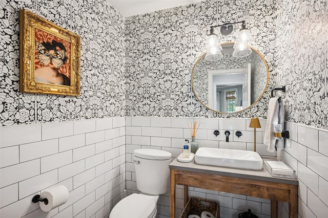 2805 Newburyport Avenue, Garland, TX 75044