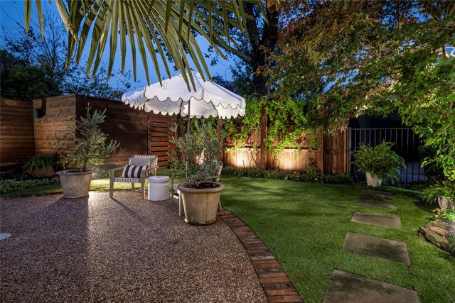 2805 Newburyport Avenue, Garland, TX 75044