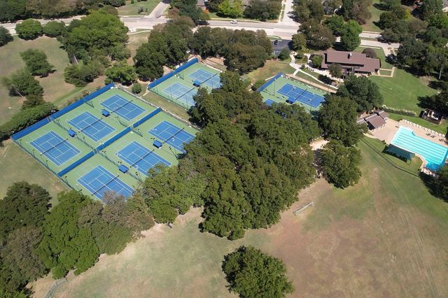 2805 Newburyport Avenue, Garland, TX 75044