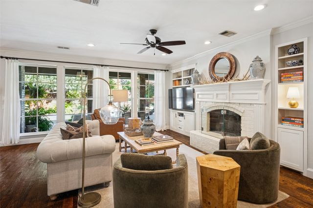 2805 Newburyport Avenue, Garland, TX 75044