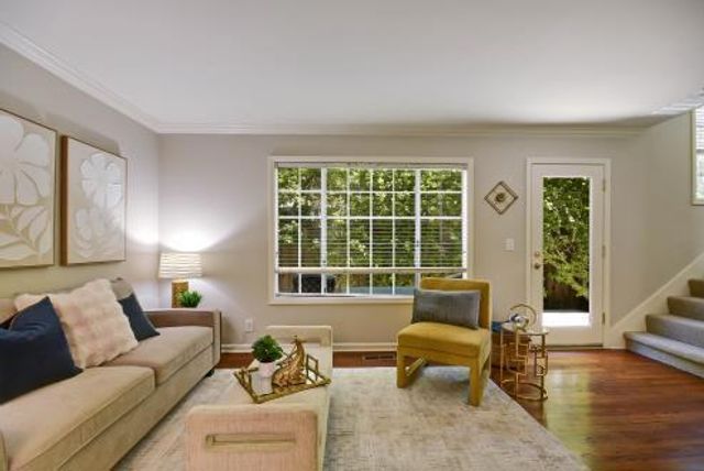 624 Partridge, Menlo Park, CA 94025