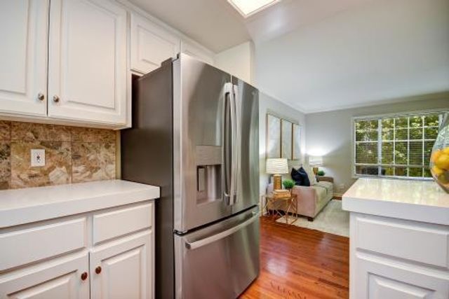 624 Partridge, Menlo Park, CA 94025