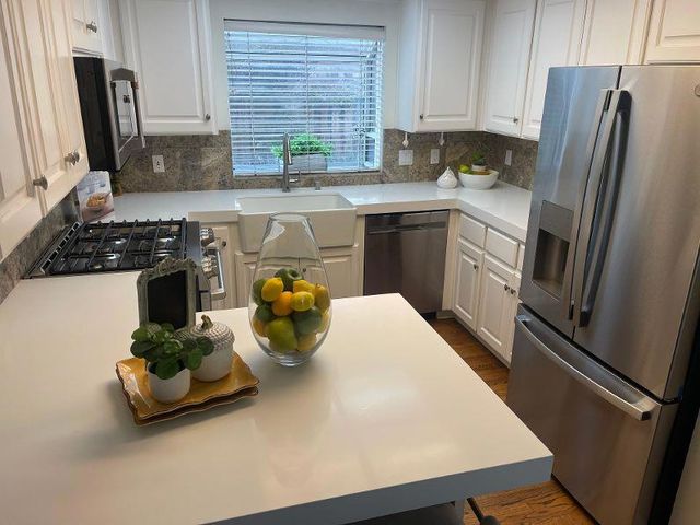 624 Partridge, Menlo Park, CA 94025