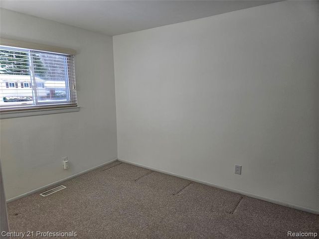 22023 W Brandon Street, Farmington Hills, MI 48336