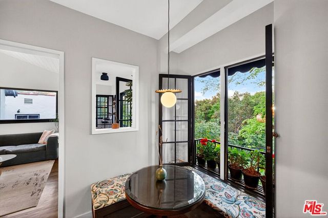 2368 Lake View Avenue, Los Angeles, CA 90039