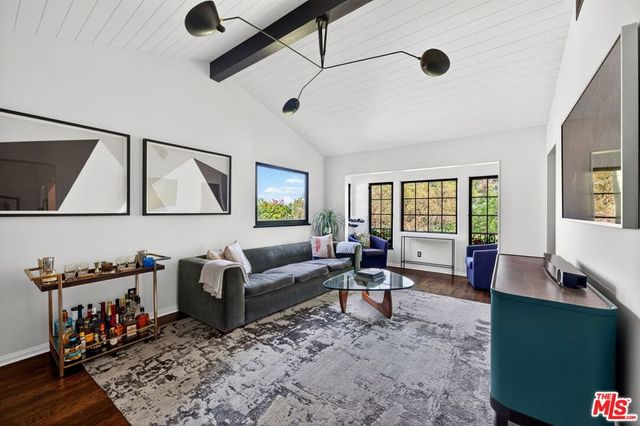 2368 Lake View Avenue, Los Angeles, CA 90039