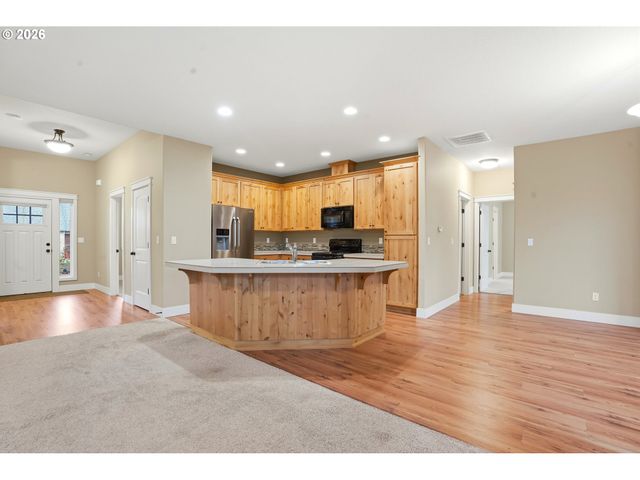 213 Sw BLUE HERON Ct, Mc Minnville, OR 97128