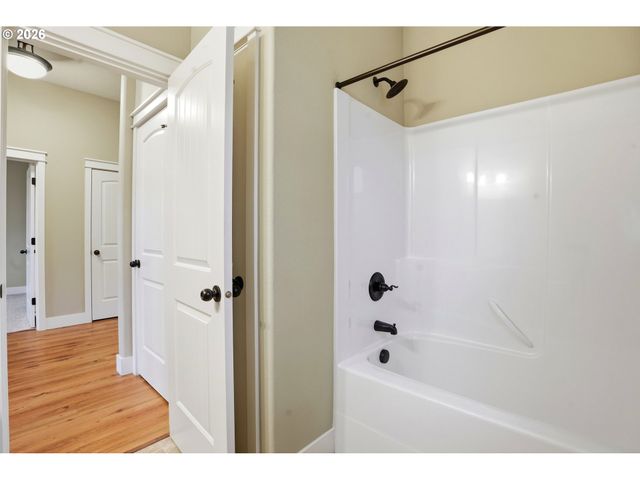 213 Sw BLUE HERON Ct, Mc Minnville, OR 97128