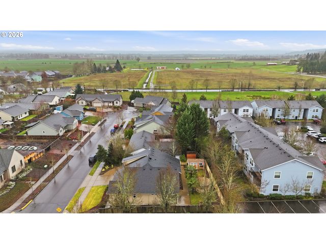213 Sw BLUE HERON Ct, Mc Minnville, OR 97128