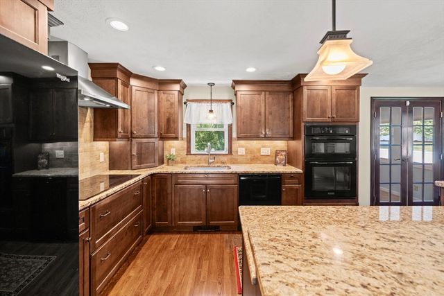 30 Marcia Road, Wilmington, MA 01887