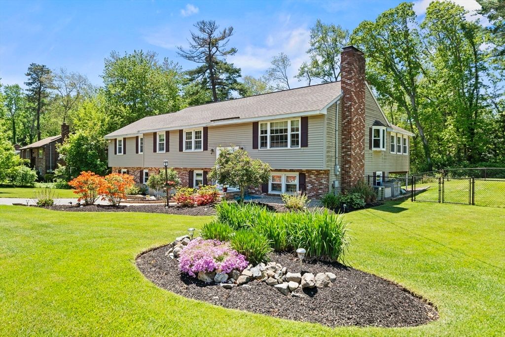 30 Marcia Road, Wilmington, MA 01887
